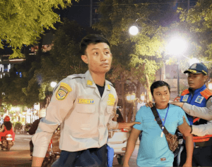 Pemkot Surabaya Atasi Kemacetan dengan Penataan Ulang Parkir di Jalan Tunjungan