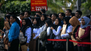 Bagaimana Nasib Pekerja usia 40 Ke Atas Di Pasar Kerja Formal? , Tantangan Dan Peluang SDM