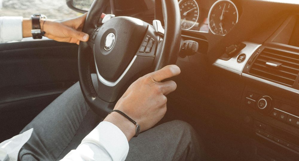 Belajar Mengemudi Otodidak Tetap Bisa Buat SIM, Ini Aturan Terbarunya