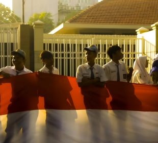 https://beritaadikara.com/bendera-merah-pu…tan-hut-ke-80-ri/