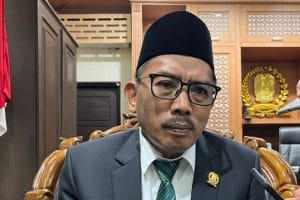 DPRD Jawa Timur dan Kanwil Kemenkum Jatim.