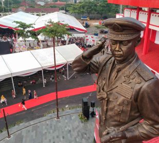 https://beritaadikara.com/jenderal-hoegeng…lisian-indonesia/