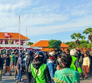 https://beritaadikara.com/koalisi-ojol-nas…n-pengemudi-ojol/