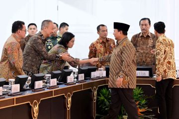 Presiden Prabowo Subianto baru-baru ini memuji para menterinya atas kerja