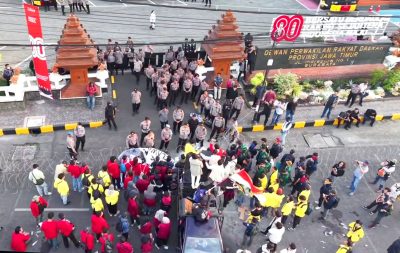 https://beritaadikara.com/surabaya-melawan-demo-mahasiswa-gelar-aksi-tolak-rkuhap-dan-proyek-penulisan-ulang-sejarah/