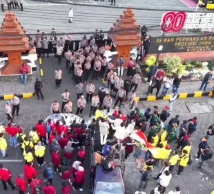 Demo Mahasiswa Gelar Aksi Tolak RKUHAP