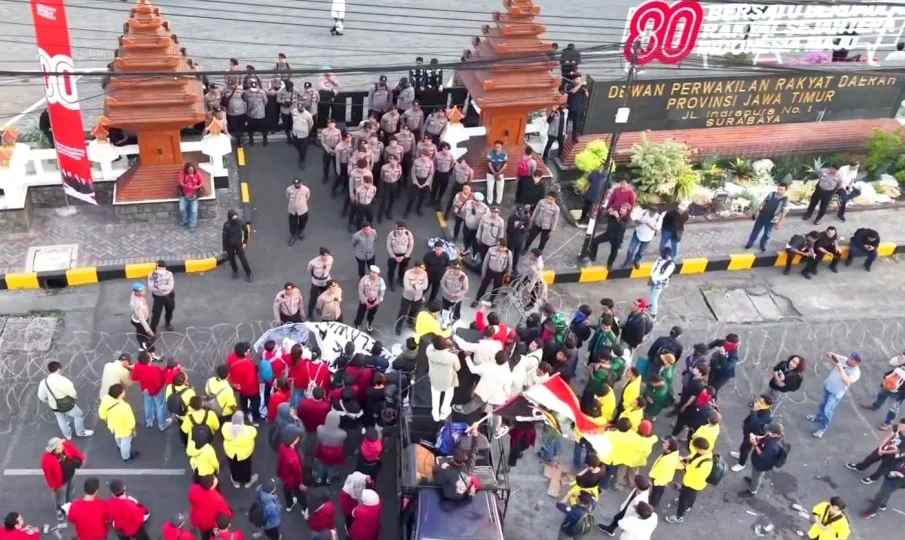 Demo Mahasiswa Gelar Aksi Tolak RKUHAP