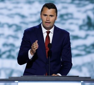 https://beritaadikara.com/tragedi-utah-charlie-kirk-tewas-tertembak-saat-acara-kampus-amerika-geger/