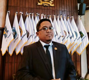 https://beritaadikara.com/fraksi-pdi-perju…-masyarakat-luas/