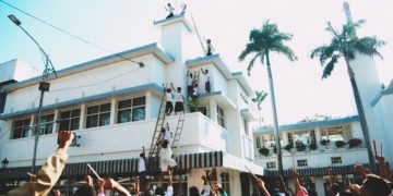 https://beritaadikara.com/jadwal-drama-kol…dera-di-surabaya/