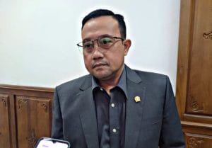 Pimpinan DPRD Jatim Blegur