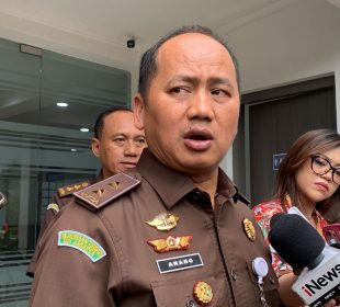 https://beritaadikara.com/kejagung-perluas-penyidikan-dugaan-korupsi-di-bea-cukai/