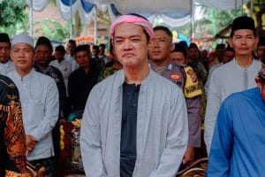 Gus Ulib: Santri Bukan Dipaksa Kerja, Tapi Diajari Peduli dan Mandiri