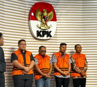 https://beritaadikara.com/kpk-jaring-21-tersangka-dalam-skandal-dana-hibah-jatim-membongkar-jaring-korupsi-pokmas/