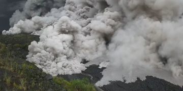 https://beritaadikara.com/gunung-semeru-meletus-lagi-warga-dievakuasi-peringatan-tinggi-diterbitkan/