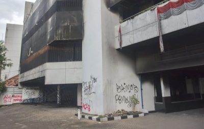 https://beritaadikara.com/polisi-ungkap-identitas-dua-kerangka-manusia-terbakar-di-gedung-acc-kwitang/