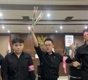 https://beritaadikara.com/delpedro-cs-jalani-sidang-perdana-kasus-demo-agustus-2025-di-pn-jakpus/