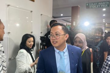 https://beritaadikara.com/ridwan-kamil-absen-di-sidang-gugatan-cerai-perdana-diwakili-kuasa-hukum-di-pa-bandung/