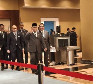 https://beritaadikara.com/prabowo-hadiri-indonesia-economic-outlook-2026-di-wisma-danantara/