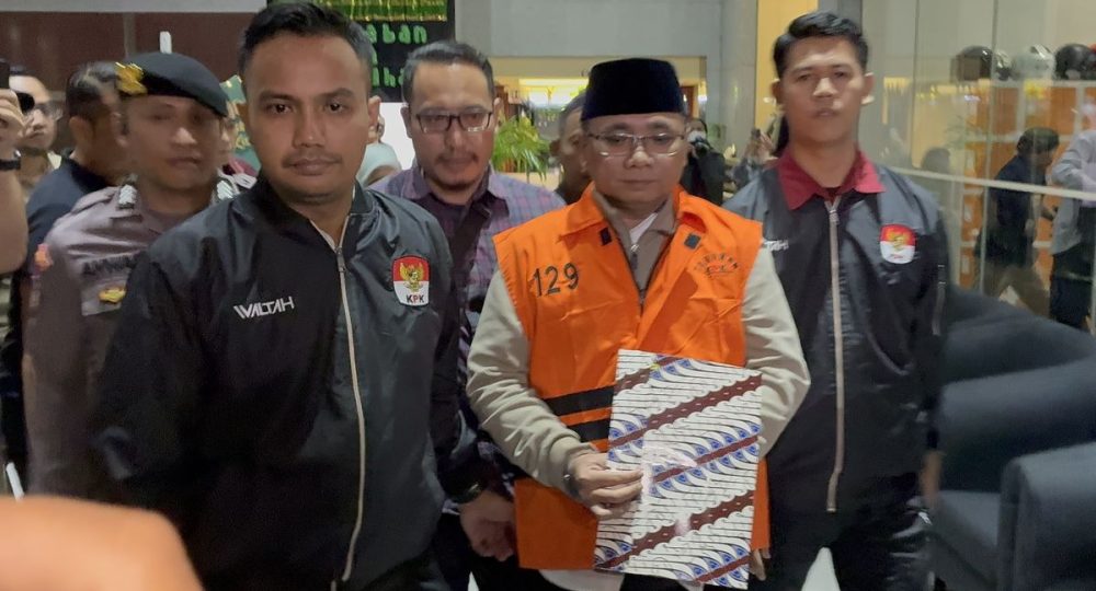 https://beritaadikara.com/eks-menteri-agama-yaqut-cholil-qoumas-resmi-jadi-tersangka-kasus-dugaan-korupsi-kuota-haji/