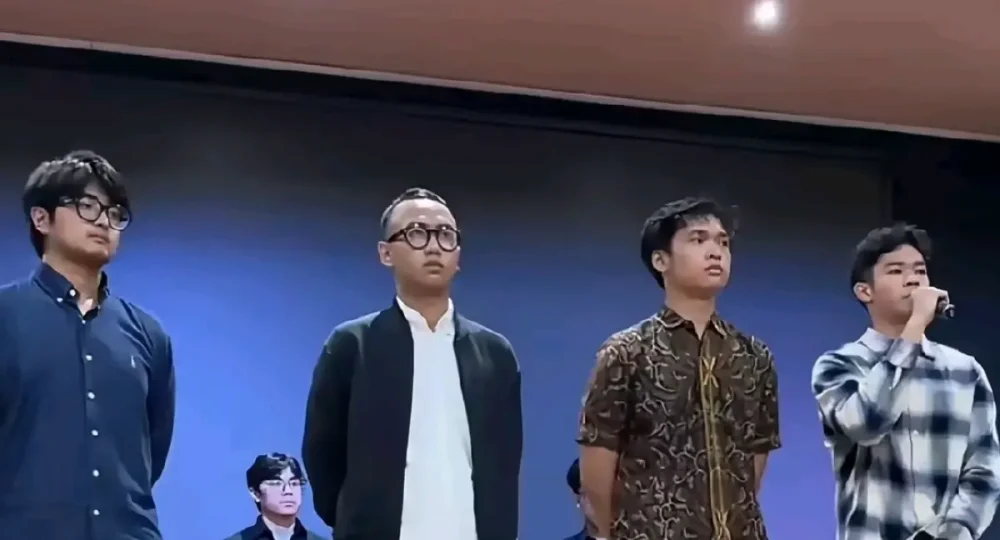 https://beritaadikara.com/kasus-pelecehan-seksual-mahasiswa-fh-ui-menggemparkan-ui-siapkan-sanksi-tegas-bagi-pelaku/