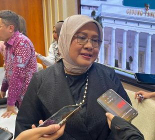 https://beritaadikara.com/tiga-wni-ditangkap-di-arab-saudi-dugaan-jaringan-haji-ilegal-kembali-terungkap-jelang-musim-haji/