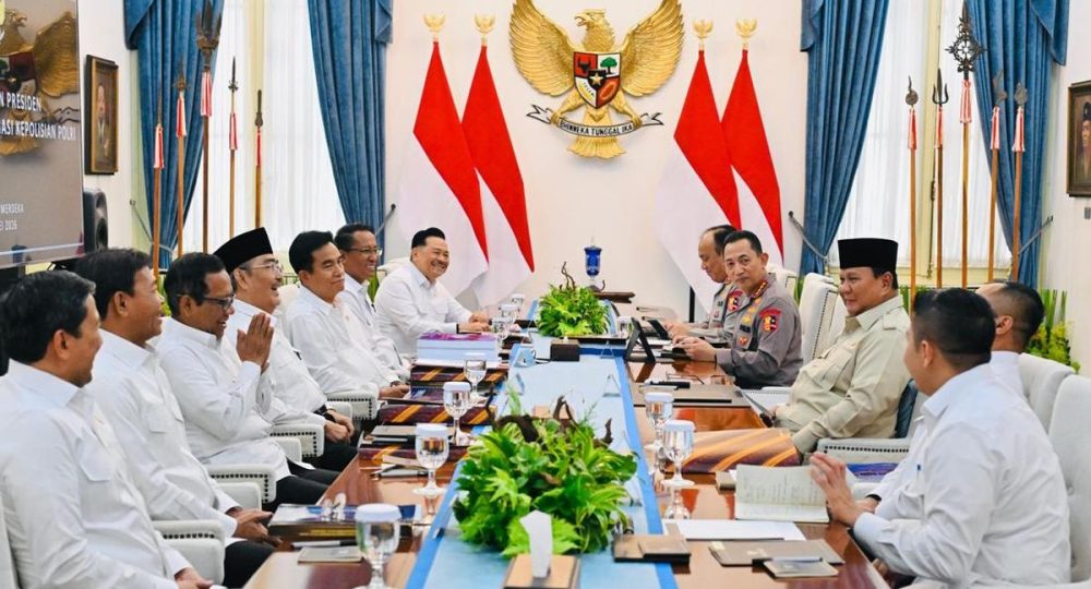 https://beritaadikara.com/ruu-reformasi-polri-menguat-presiden-prabowo-subianto-terima-rekomendasi-strategis/