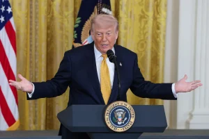 https://beritaadikara.com/trump-klaim-konflik-dengan-iran-segera-berakhir-dunia-soroti-peluang-perdamaian-timur-tengah/