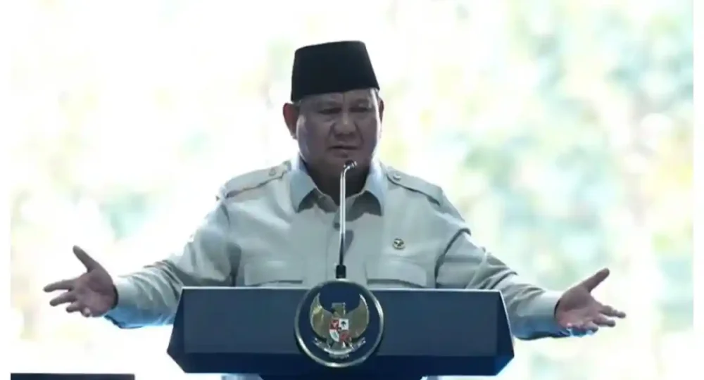 https://beritaadikara.com/statement-prabowo-orang-desa-tidak-pakai-dolar-picu-polemik-nasional-dan-guncang-sentimen-pasar/