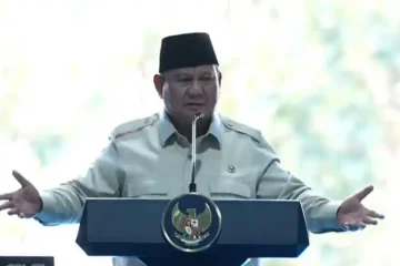 https://beritaadikara.com/statement-prabowo-orang-desa-tidak-pakai-dolar-picu-polemik-nasional-dan-guncang-sentimen-pasar/