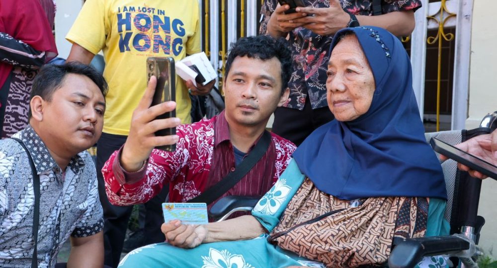 https://beritaadikara.com/pemkot-surabaya-ajak-warga-manfaatkan-perlinsos-digital-2026/