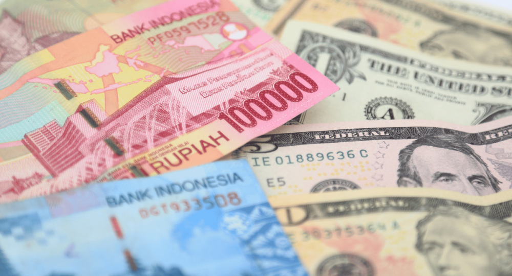 https://beritaadikara.com/nilai-tukar-dolar-as-ke-rupiah-melampaui-rp18-000-per-hari-ini/