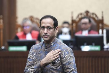 https://beritaadikara.com/nadiem-makarim-divonis-10-tahun-penjara-dalam-kasus-pengadaan-chromebook/