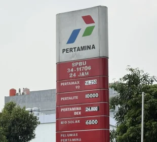 https://beritaadikara.com/pemerintah-tetapkan-harga-pertamax-menjadi-rp16-250-per-liter-pada-10-juni-2026/