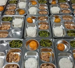 https://beritaadikara.com/program-makan-bergizi-gratis-kembali-berjalan-siswa-sambut-hari-pertama-sekolah-dengan-semangat-baru/