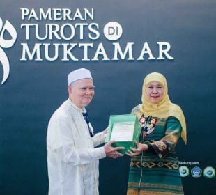 Muktamar ke-35 NU di Jombang, Khofifah Tekankan Pentingnya Melestarikan Warisan Ulama