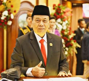 Anggota Dewan Perwakilan Rakyat Daerah DPRD Provinsi Jawa Timur, Dr. H. Rasiyo, M.Si.