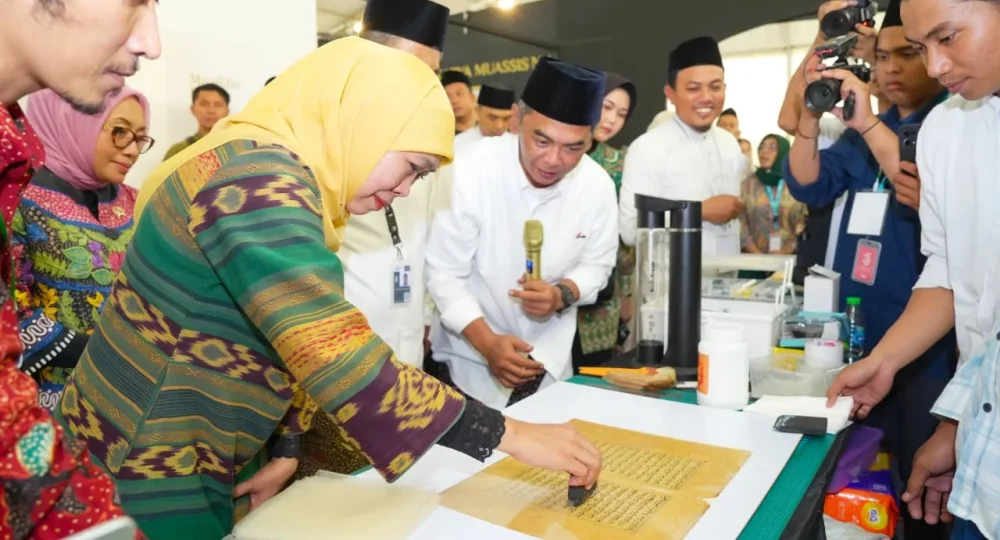 Pameran Turots Jadi Daya Tarik Muktamar ke-35 NU, Ribuan Naskah Kuno Dipamerkan