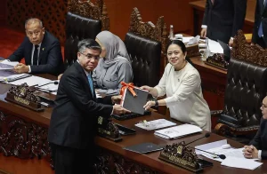DPR Sahkan UU Pelindungan Ketenagakerjaan, Aturan Baru Perkuat Hak Buruh dan Pesangon