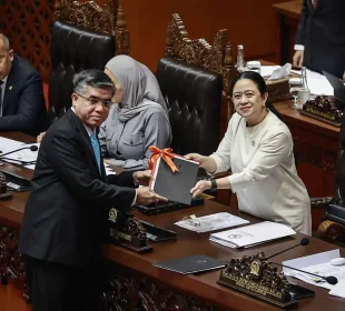 DPR Sahkan UU Pelindungan Ketenagakerjaan, Aturan Baru Perkuat Hak Buruh dan Pesangon