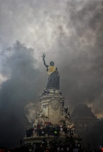 Demo Besar di Prancis Berujung Kerusuhan, 2.400 Orang Ditangkap hingga 19 Oktober 2026
