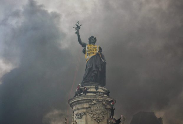 Demo Besar di Prancis Berujung Kerusuhan, 2.400 Orang Ditangkap hingga 19 Oktober 2026