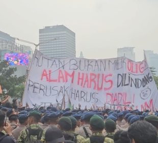 Demo #IndonesiaSadar di Bundaran HI, Mahasiswa Sampaikan Lima Tuntutan kepada Pemerintah