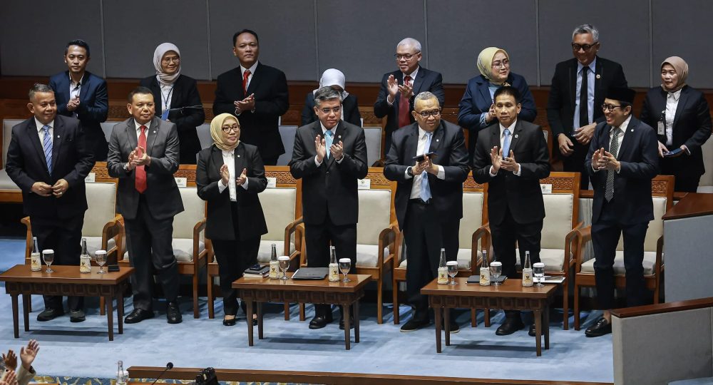 Pemerintah Tegaskan Wacana Jam Kerja 45 Jam Seminggu Tak Diterapkan, Aturan Tetap 40 Jam