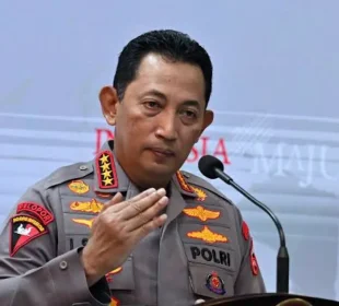 Listyo Sigit Dicopot dari Jabatan Kapolri, Suyudi Ario Seto Disiapkan sebagai Pengganti